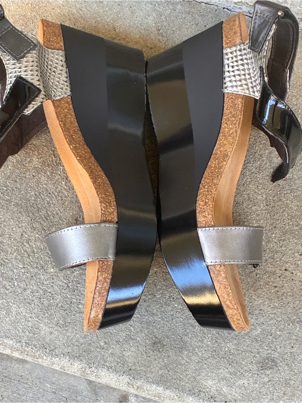 Naot Women's Black and Silver Leather Adjustable Sandals Sz 39 - Picture 5 of 5